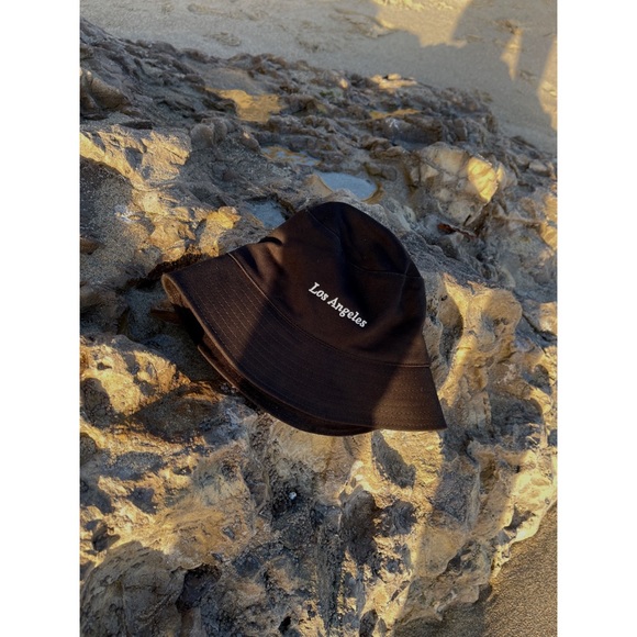 HAT Los Angeles bucket hat — In Black - Picture 3 of 9